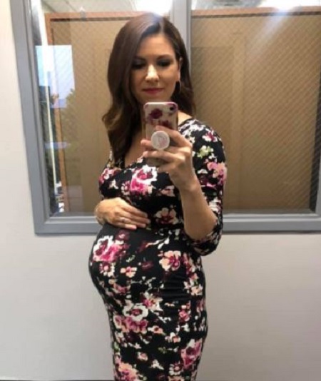 Emily Spain and Travis Ross are expecting their second kid, boy.